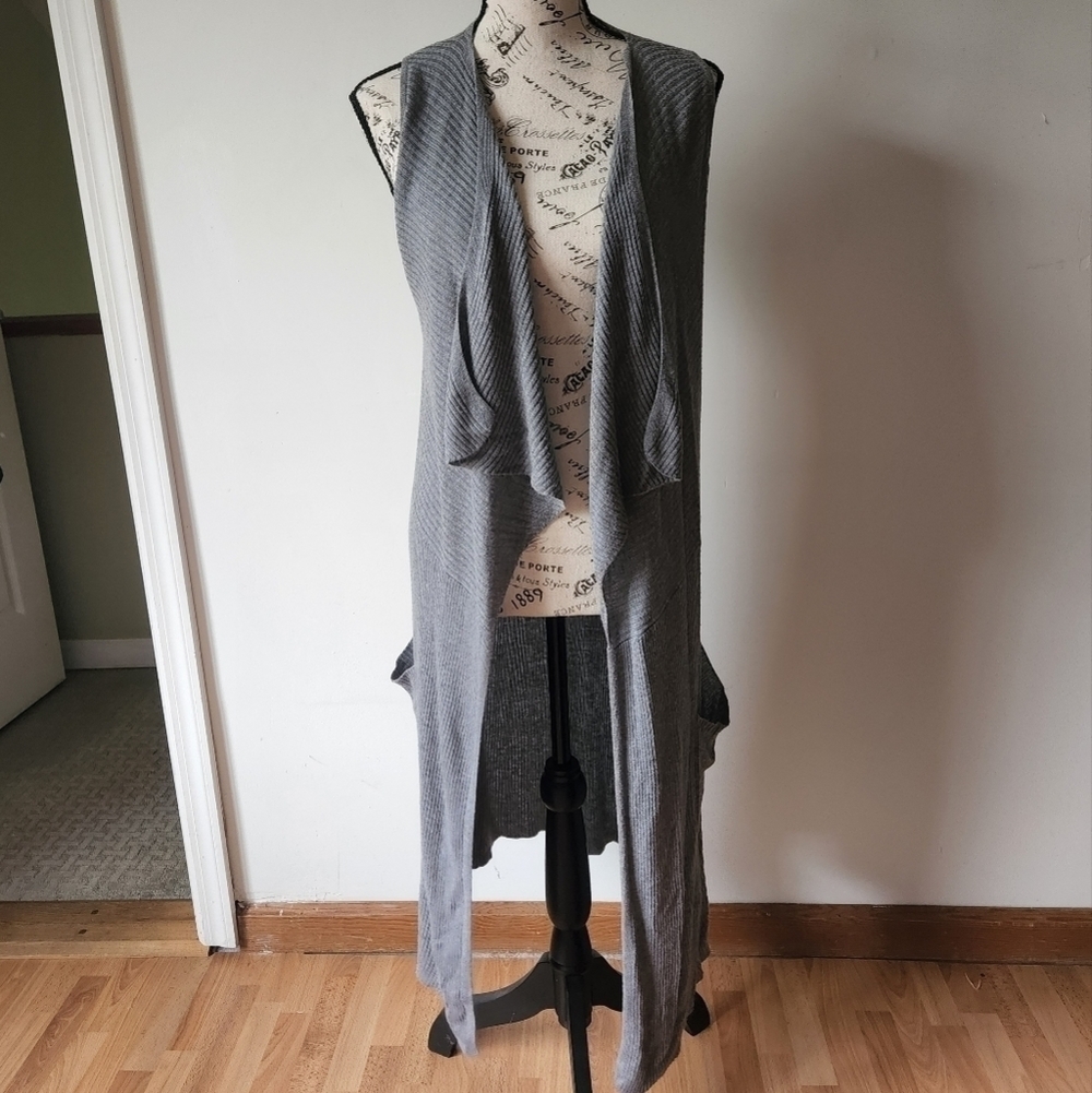 Sleevless sweater - Picture 5 of 5